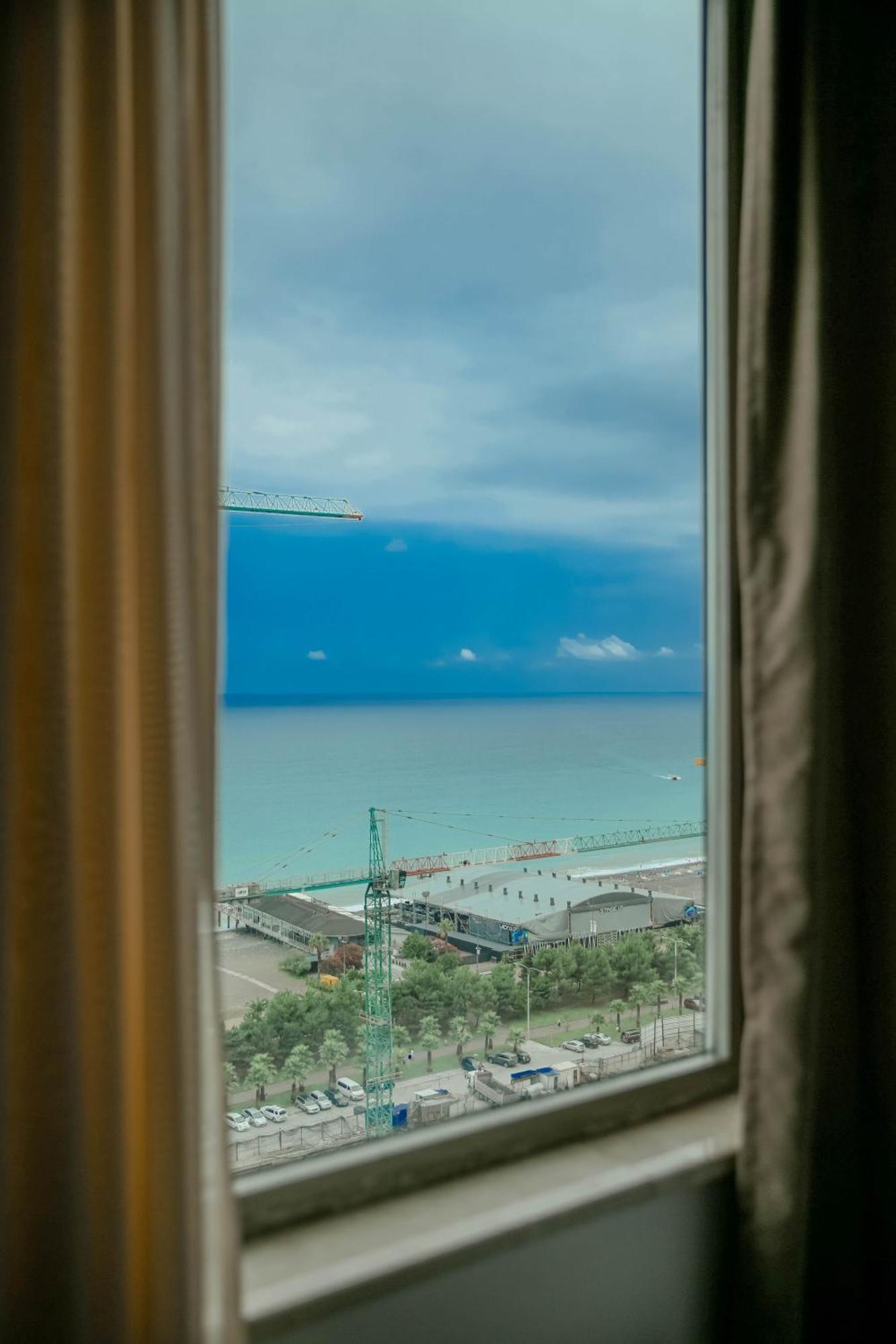 Royal Medis Hotel Μπατούμι Εξωτερικό φωτογραφία